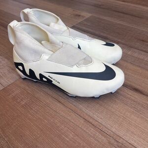 Nike Air Zoom White and Black Cleats